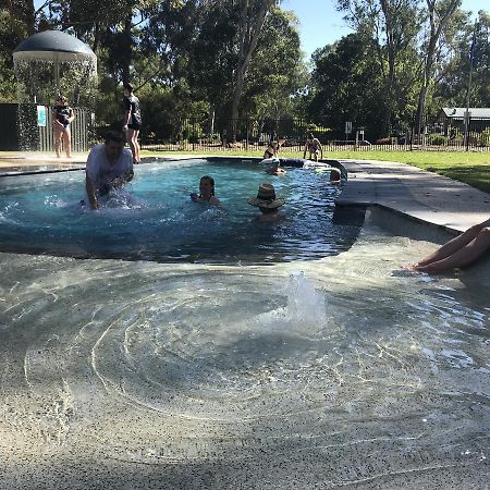 Eildon Pondage Holiday Park 외부 사진